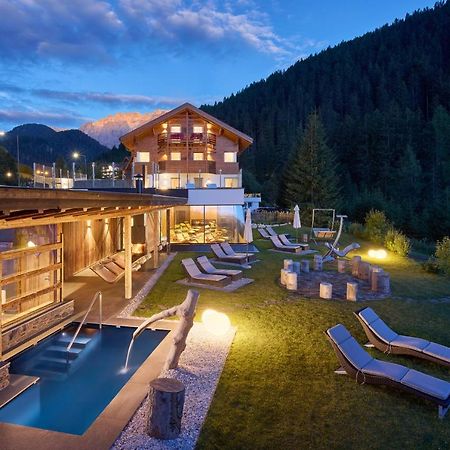Hotel Comploj Adults Only Сельва-ди-Валь-Гардена Экстерьер фото