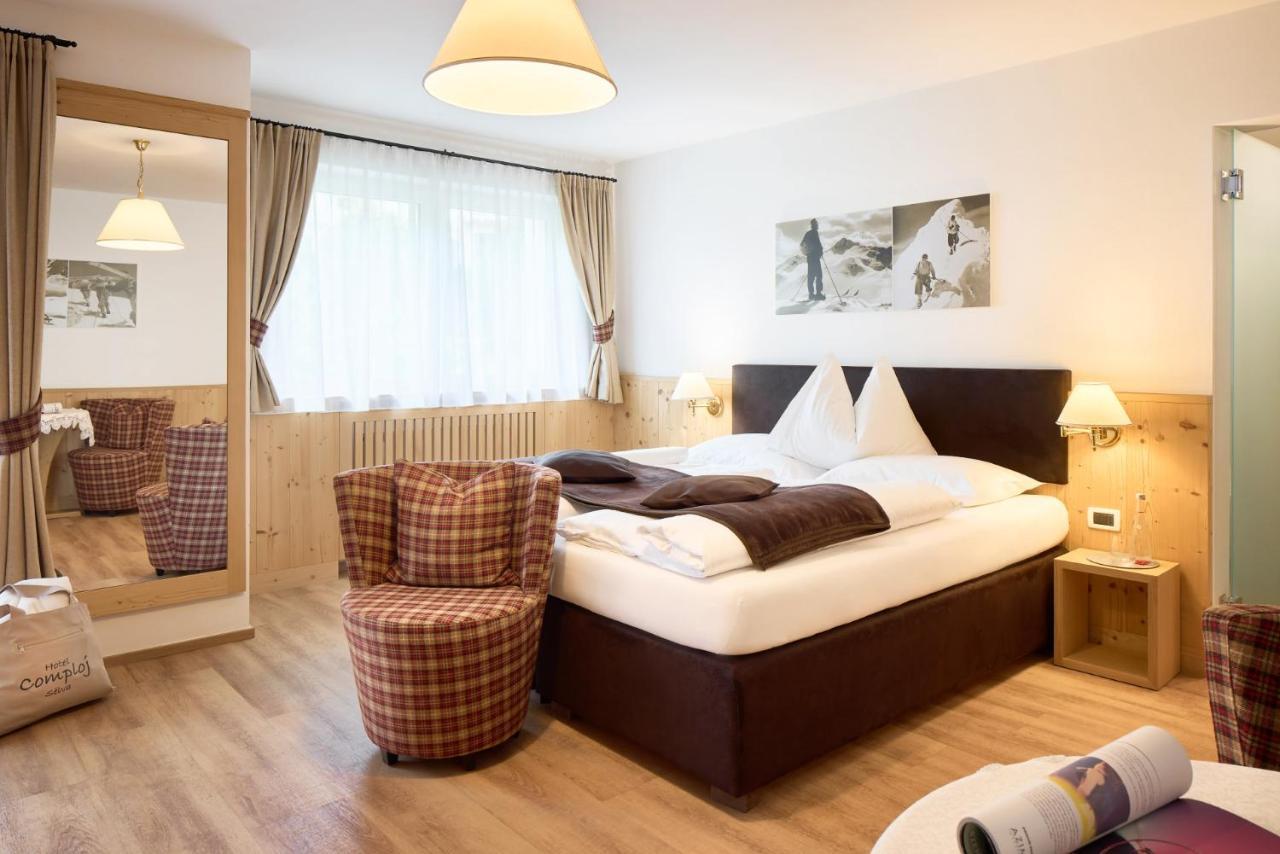 Hotel Comploj Adults Only Сельва-ди-Валь-Гардена Экстерьер фото