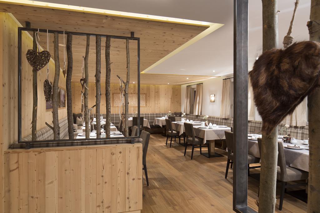 Hotel Comploj Adults Only Сельва-ди-Валь-Гардена Экстерьер фото