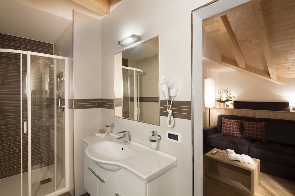 Hotel Comploj Adults Only Сельва-ди-Валь-Гардена Номер фото