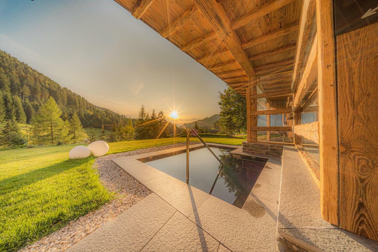 Hotel Comploj Adults Only Сельва-ди-Валь-Гардена Экстерьер фото